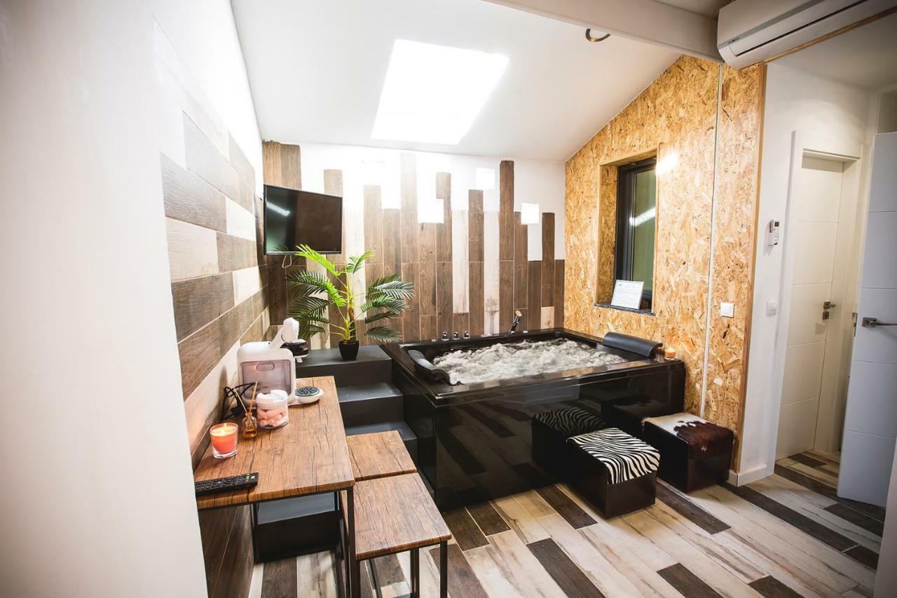 Junior Suites Con Jacuzzi Babilafuente Exterior foto